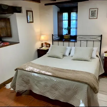 La Casita De Cuestallano Holiday home *